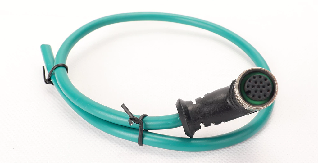 Female elbow of 17Pin molded M12 connector